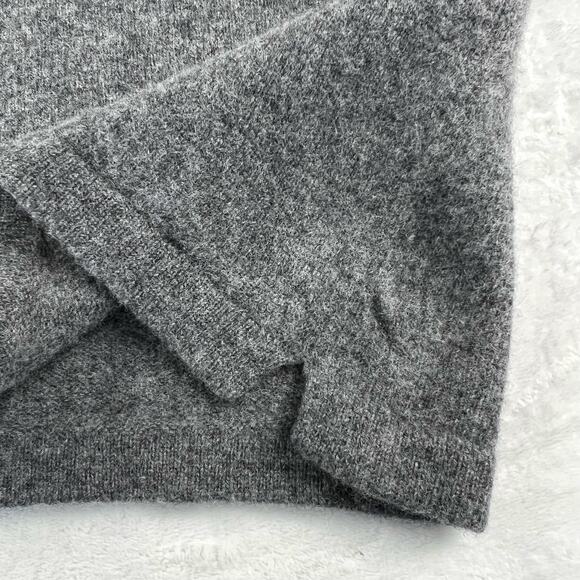 Gap Vintage Gray Lambs Wool Sweater Women's size Large - Picture 6 of 6